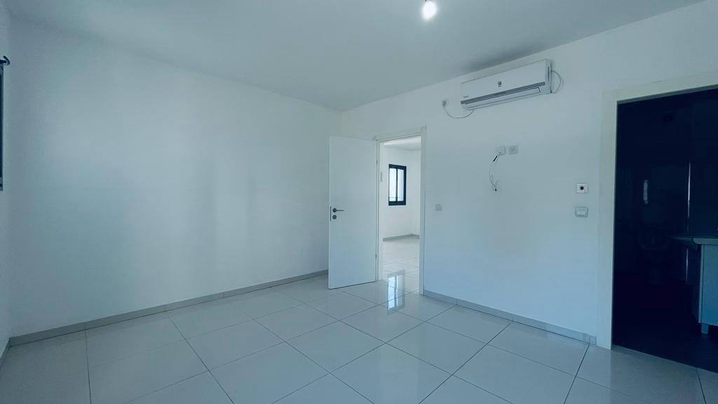 Квартира, 1776 м², 865 000$ — FAKTOR